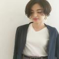 【角度別】マフラーが似合う「首元すっきりショートヘア」3選 - ビューティーガール