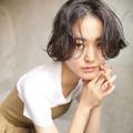 ショートボブ×パーマは前髪なしが可愛い！大人女性に似合うスタイルは？ - ビューティーガ