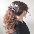 シュシュを使ったヘアアレンジ特集！簡単だけど凝って見える時短スタイル♪ - ビューティ
