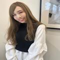 《2021》ロングヘアは旬の髪色で春らしく。季節に合う人気ヘアカラーをご紹介 - ビューティ