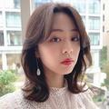ヨシンモリ＆根元パーマの韓流で攻め！美シルエットのふんわりミディ |