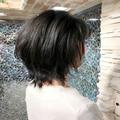 大人女子の黒髪ウルフカット特集。短め〜長めまで、こなれ感を出すおしゃれスタイル - ビ