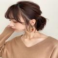 《ミディアム》アップのヘアアレンジ特集！不器用さんでもできる簡単可愛いやり方 - ビュ