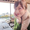 キャンメイクチークの新色で透明感抜群に！大人女性にもオススメのプチプラコスメ5選 | ビ