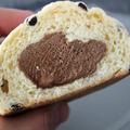 “凍ったまま”食べる！？3つの温度帯で味変するセブン「冷凍チョコチップメロンパン」を