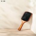 ヘアケアの名品！ 『アヴェダ』のロングセラー「パドル ブラシ」 | ビューティ（コスメ・メ