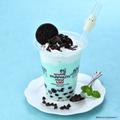 ムーミンスタンドからチョコミントとルビーチョコのカラフルなチョコドリンクが期間限定