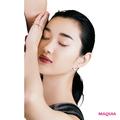 岡田知子さんのベースメイク術・レイヤードベースで洗練肌に！ 肌悩みを解消する“プラス