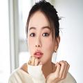 チーク推しの血色メイクを知りたい！ 山本舞香さんがリップとトーンをそろえた、あいまい