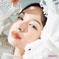 あふれんばかりのプリズムに溺れて——森 絵梨佳が演じる、美しく「眩い」メイク | ビュー