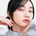 ミルキーカラーのアイライナーを使いこなすには？ ピンクの囲み目で大人っぽ春メイクにト