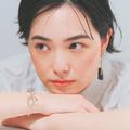 シュッとした顔立ちに！影色＋血色感を一度にかなえるチークカラーは？ |