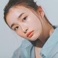 おしゃれに透明感アップ！下まぶたを水色でまとめた春アイメイク |