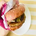 マクドナルド、シャア専用てりやき 赤いバンズは「あの食品」の色だった… - ビューティー