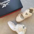 【Reebok】使い勝手良さそうな「白スニーカー」 - ビューティーガール
