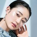 ポイントは目周りのツヤ！ アディクションのスティックハイライトで美肌印象もゲット |