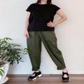 手抜きに見えるから絶対やめて！定番「無地Tシャツ」のやりがちNG＆大人可愛いOKコーデ -