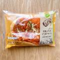 【ファミマ】ピリ辛ピザパンは食べごたえ抜群　トマトソースの香り広がる！ - ビューティ
