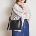［2022夏］コーデをクラスアップ♡大人の「きれいめバッグ」5選 -