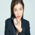 YSL「オールアワーズ リキッド」の新WEB CMにローラさん登場！ | ビューティーガール(beautygi