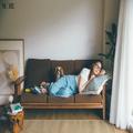 本田翼、ソファでお昼寝中。“みんながリアルに買った服”着回し13日目 | ファッション（コ