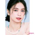 秋のトレンドメイクを解説。くすみイエローEYEは赤リップ合わせで抜け感を！ | ビューティ