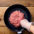 フライパンでこねる！煮込みハンバーグ - ビューティーガール