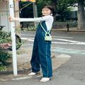 【毎日コーデ】オーバーオールを女っぽく着こなすワンポイントテクとは？ - ビューティー