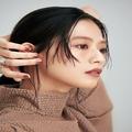 RMKの限定パレットで楽しむブラウンの囲み目が今っぽい♪ メイクのポイントを人気H&Mがレク