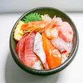 「予想を裏切られた」と書いてあるウーバーイーツの海鮮丼 頼むと「想定外の結末」が…