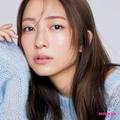 うすうす眉の最適解を教えます！ 「硬くて濃い眉」はピンク系コスメで質感調整を | ビュー