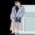 アウターのメンズっぽさを完全払拭！可愛らしさ全開の《女のコダウン》3選 - ビューティー