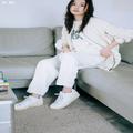 鈴木友菜が今冬買った『ジル サンダー』のスニーカー。理想的なルックスとはき心地 | ファ