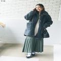 【今日のコーデ】裾揺れスカートにボアコート。大人可愛いモノトーンコーデで今年最後の