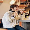 【同窓会コーデ】美脚パンツ＆シアーなトップスでオトナな印象をアピール | ファッション