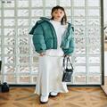 ショート丈ダウンは、マーメイドスカートと合わせて甘辛美人コーデ！ | ファッション（コ
