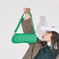 旬のグリーンのアイテム、買うならコレ！ 『コンバース』やバッグおすすめ7選 | ファッショ