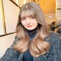 韓国女優のような王道ロング。サイドレイヤーで動きもプラス【おすすめ韓国ヘア】 | ビュ