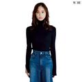 ヘア＆小物アレンジで黒リブタートルが見違える！ ON・OFFコーデ | ファッション（コーディ