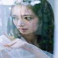 “眉にもラメをのせる”のがポイント♡ 冬の光にきらめく【雪どけラメメイク】 - ビューテ
