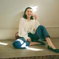 【飯豊まりえ】大人可愛い辛口パンツコーデのコツ！ 甘めトップスとセンスのいい組み合わ