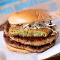 【モスバーガー】こりゃ噂になるわ。強烈インパクトの限定メニュー - ビューティーガール