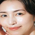 【朝のスキンケア】憧れの“湯気ツヤ肌”になれる♪ 有村実樹さんのモーニング美容ルーテ