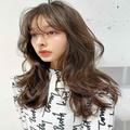 これぞ色っぽオシャレ。女性らしさを際立つレイヤーカットでイメチェンしたい！ - ビュー
