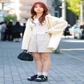 【名古屋SNAP】メンズライクでこなれて見える！『BIGシャツ×ミニ丈』コーデ - ビューティー