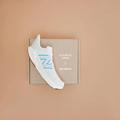 意外なコラボ！【BLUE BOTTLE COFFEE × New Balance】ホワイト × ブルーが爽やかな限定スニーカーが