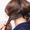 大人もマネしたい！ねじりツイン【ヘアアレンジ基本のき・サロンスタッフ版】 |